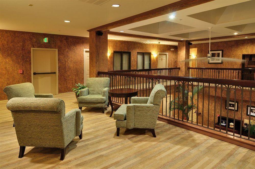 Best Western Plus Palm Court Hotel Davis Kültér fotó