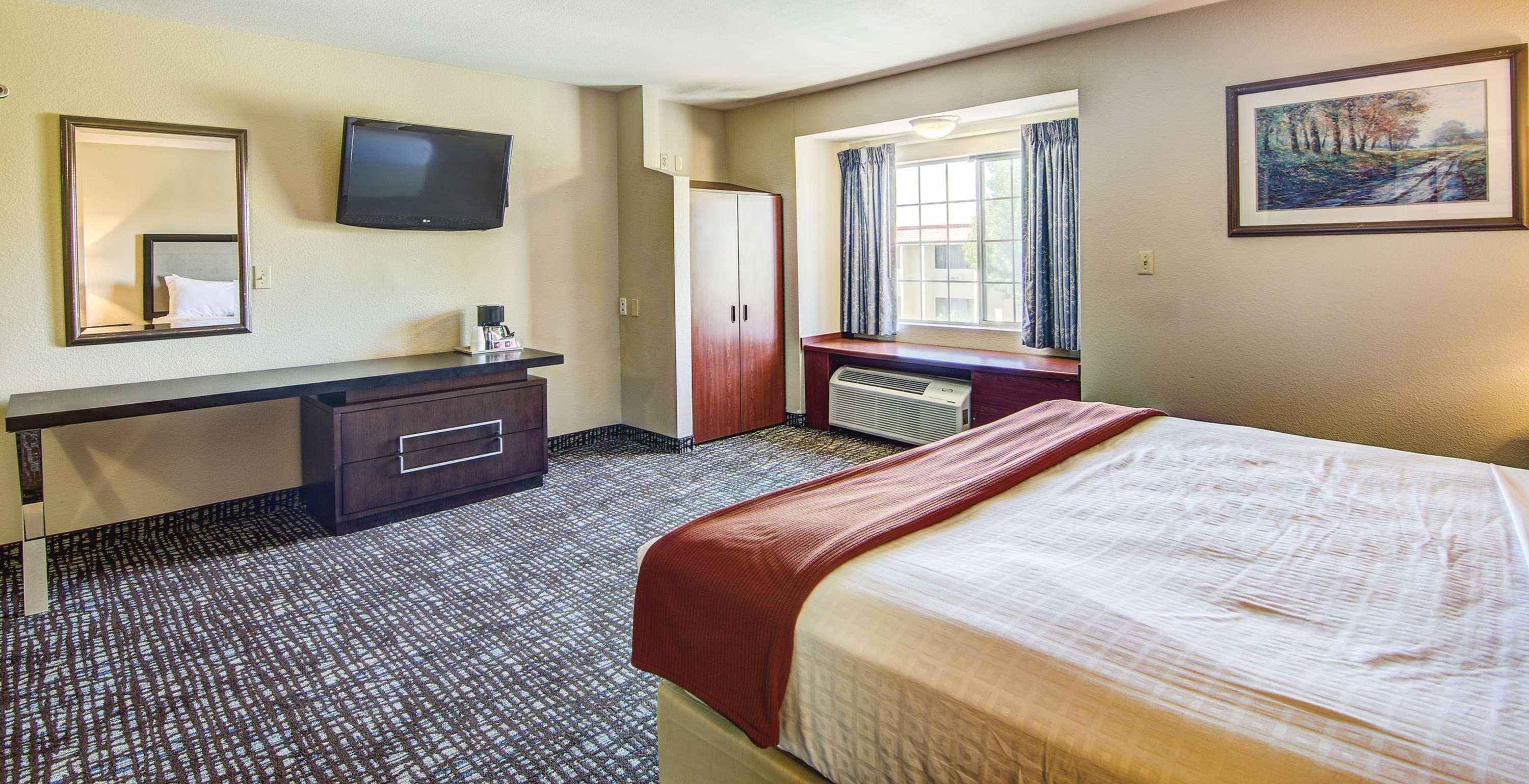 Best Western Plus Palm Court Hotel Davis Kültér fotó