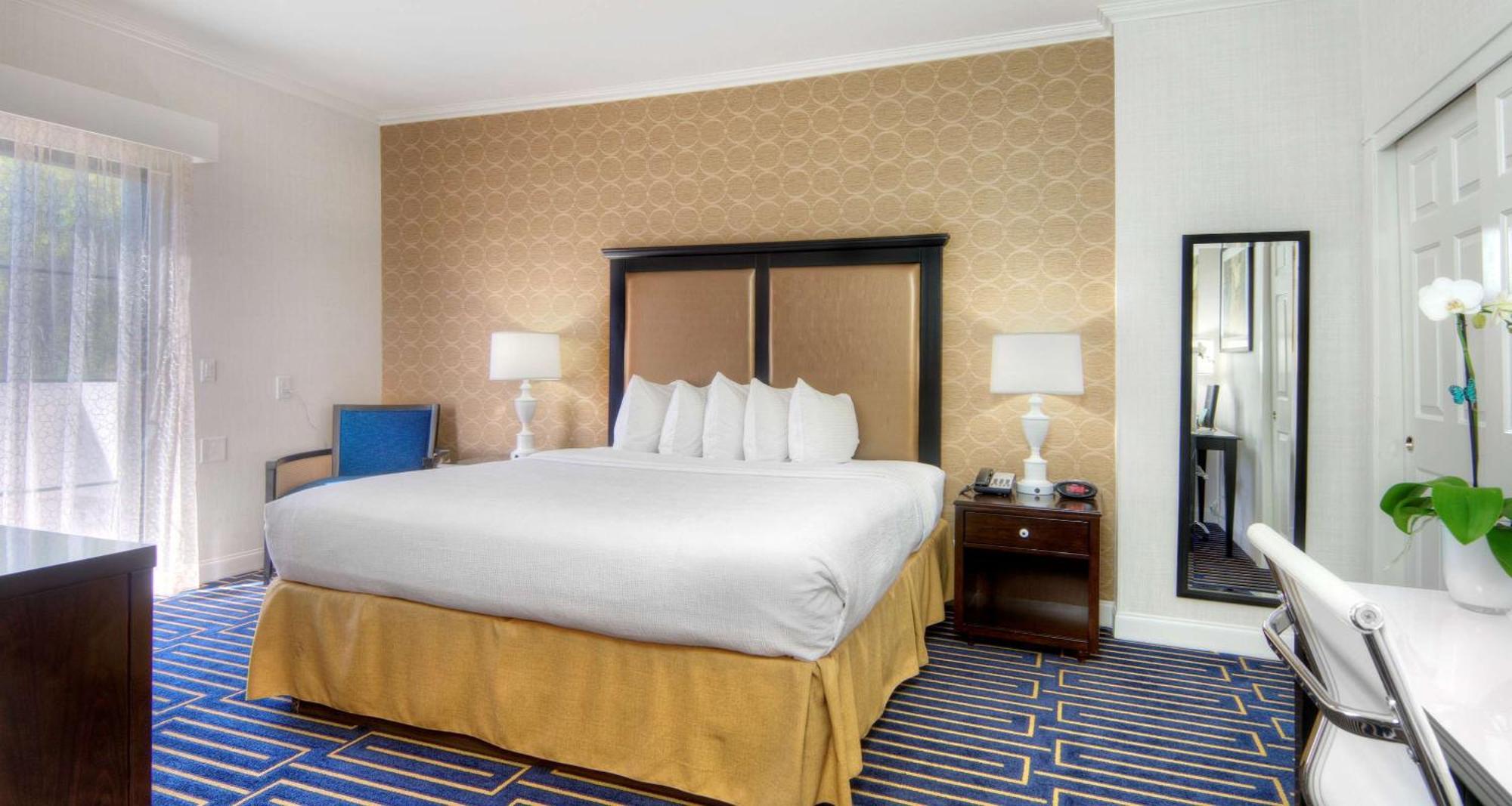 Best Western Plus Palm Court Hotel Davis Kültér fotó