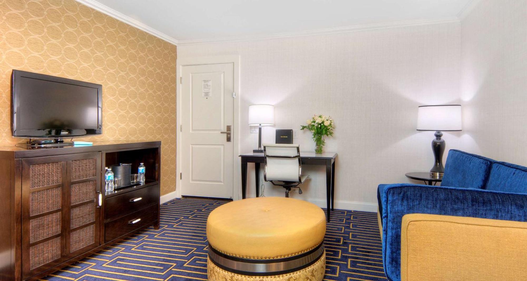 Best Western Plus Palm Court Hotel Davis Kültér fotó