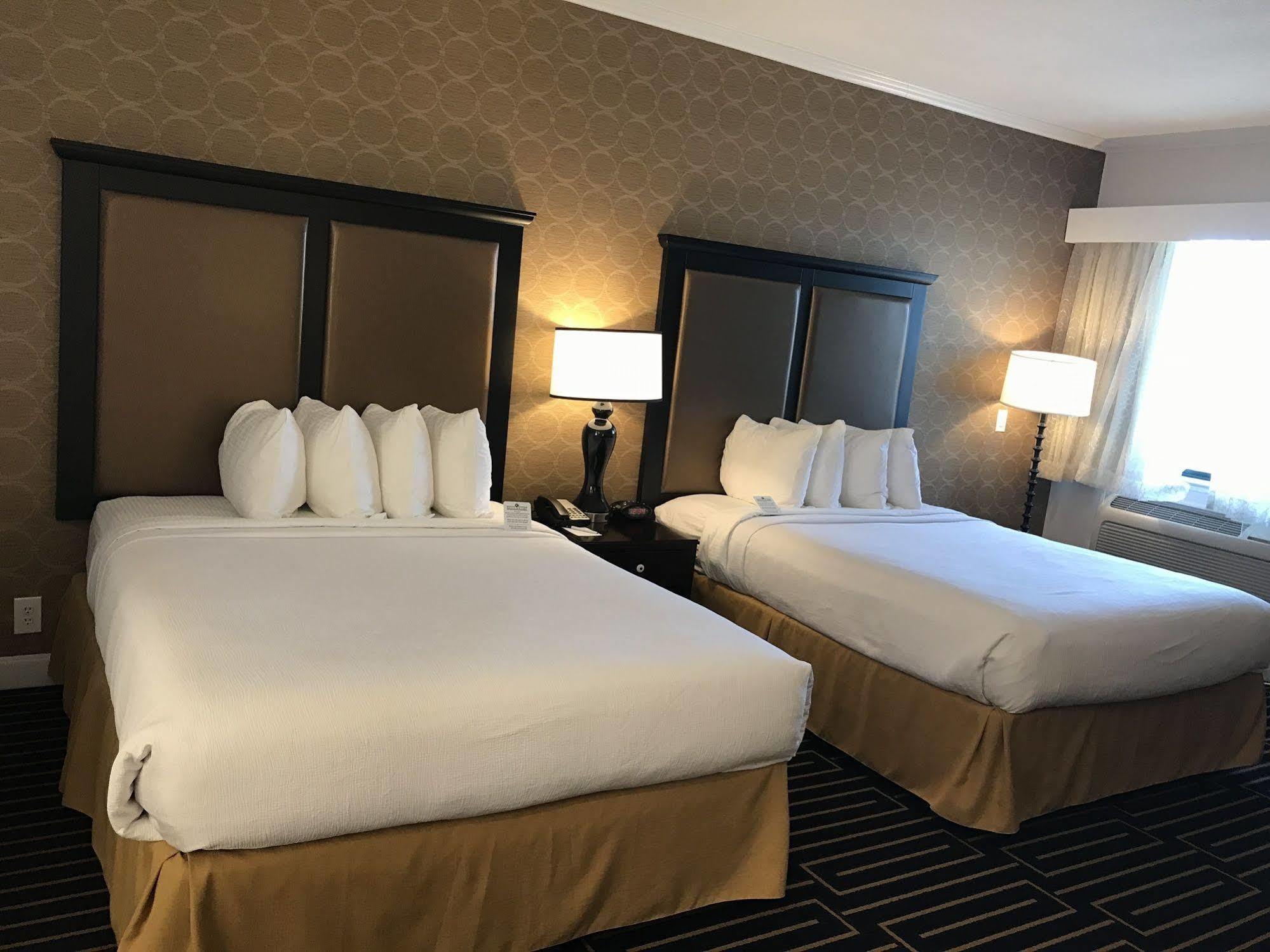 Best Western Plus Palm Court Hotel Davis Kültér fotó